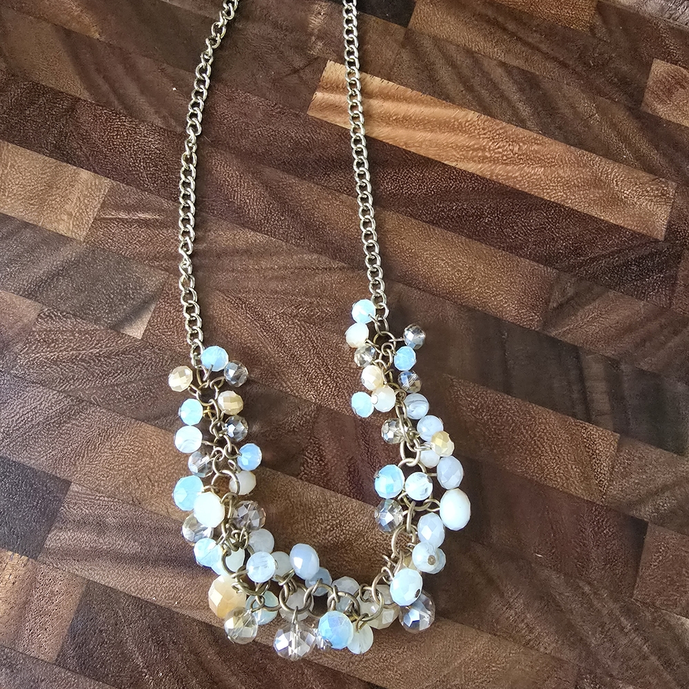 Elegant Gold and White Beaded Necklace